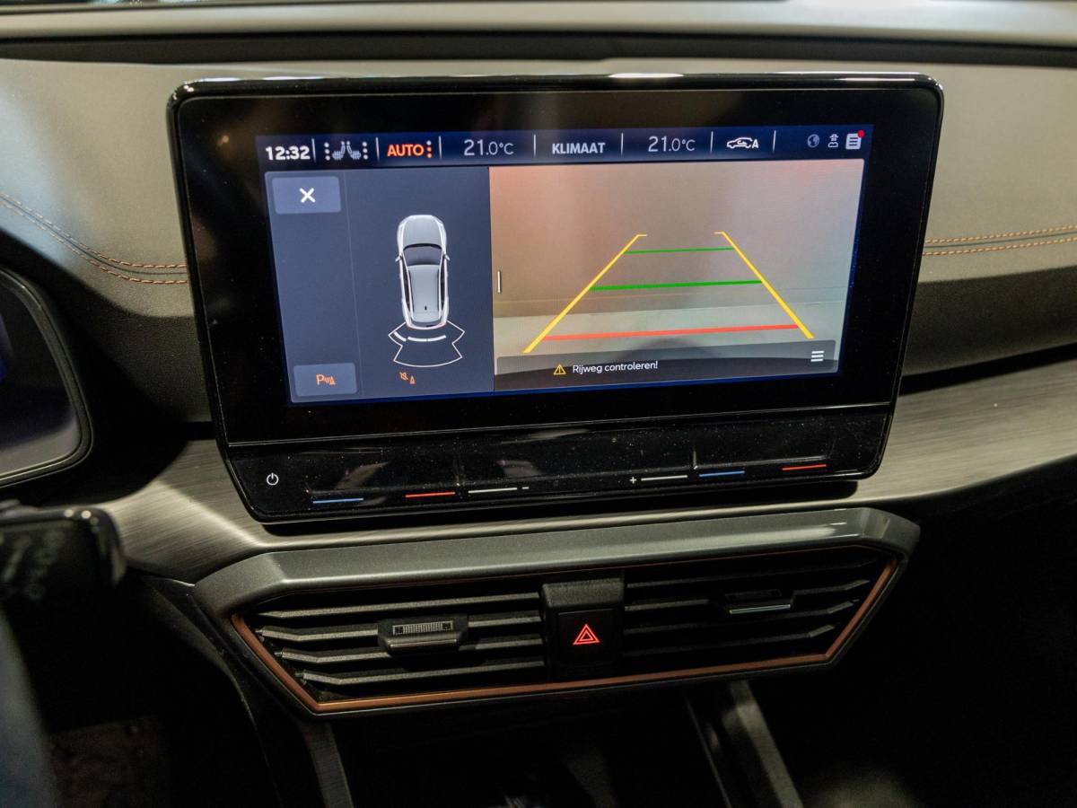CUPRA Formentor CUPRA Formentor 1.5 TSI Business Edition / 150pk / Achteruitrij camera / Stoel en stuur verwarming /