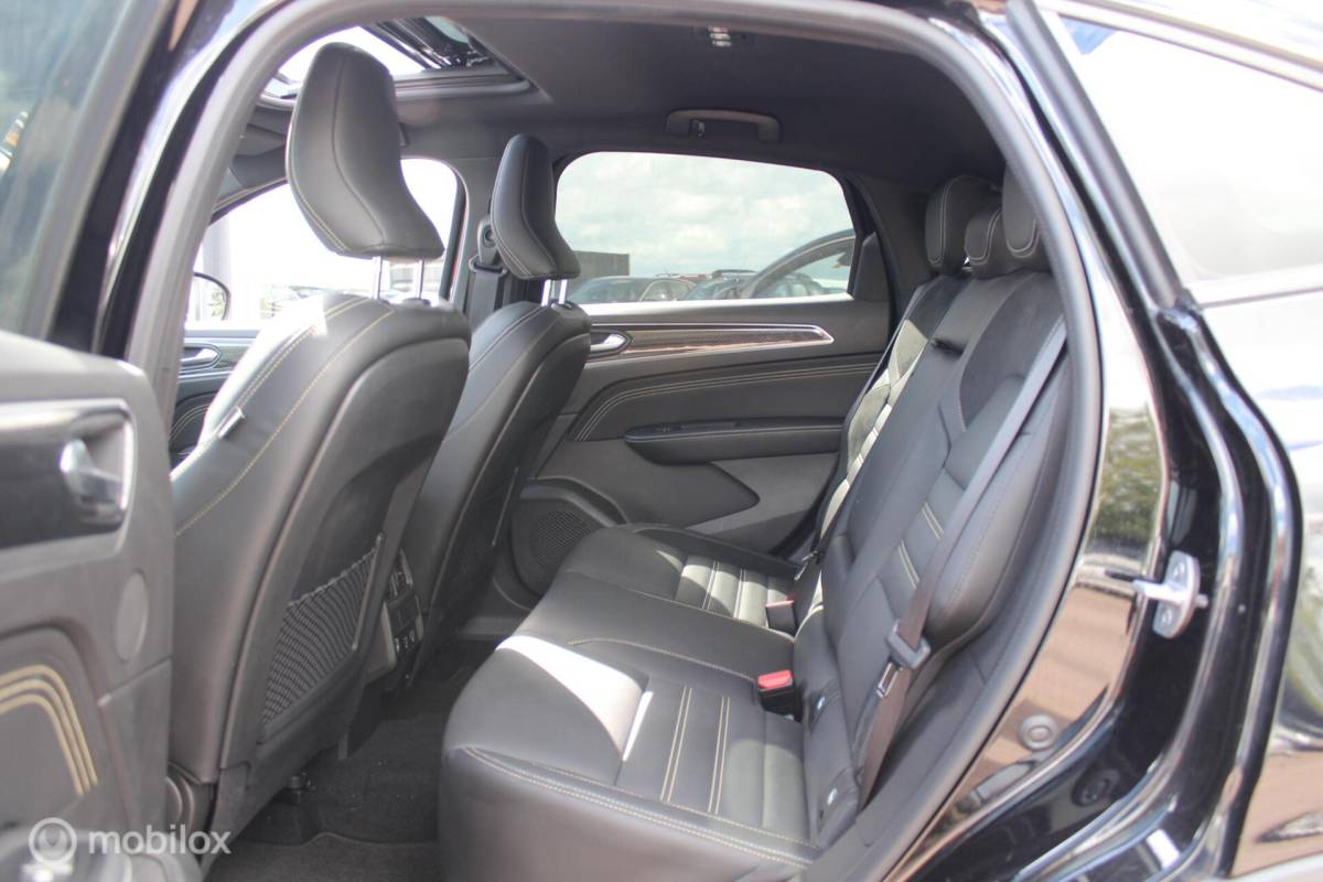 Renault Arkana Renault Arkana 1.6 E-Tech full hybrid RS-Line Full Options