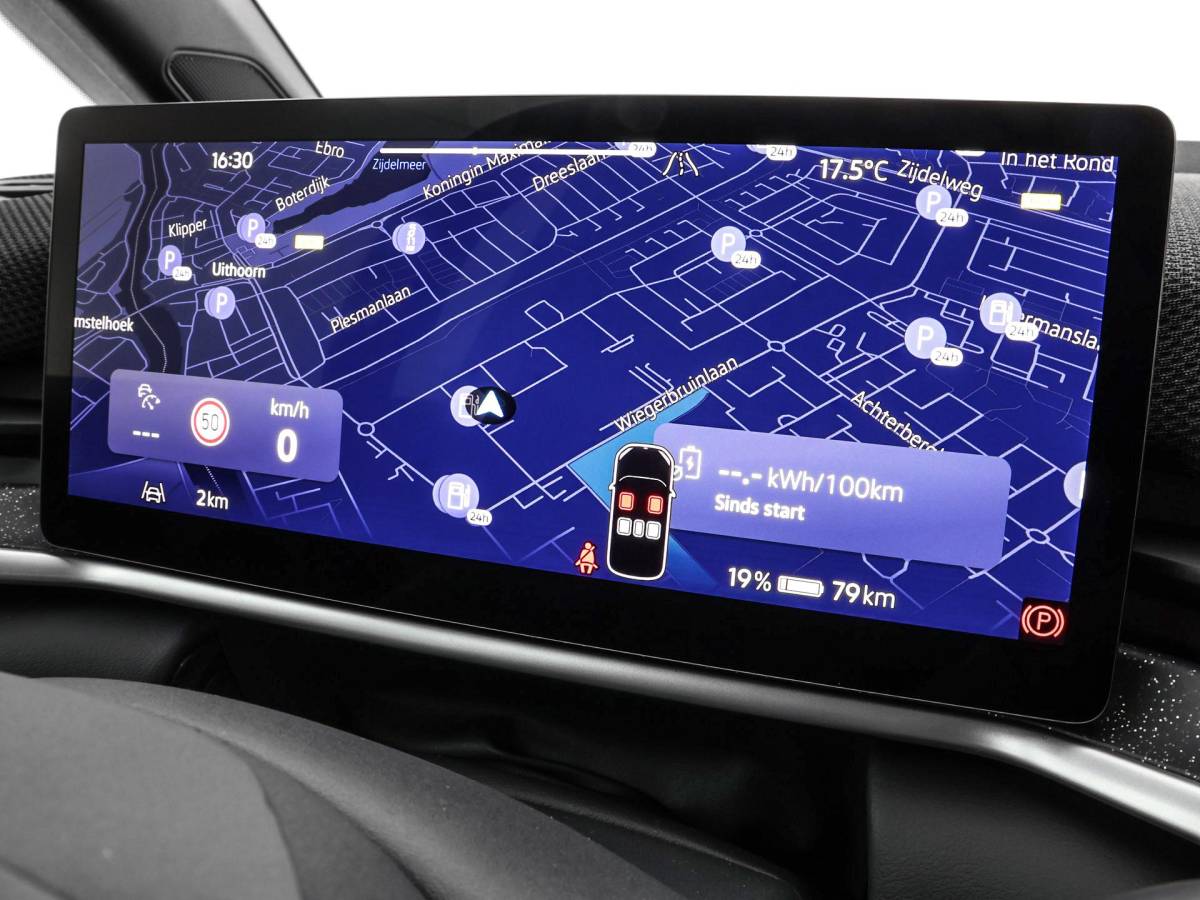 Volkswagen ID.3 Neo Volkswagen ID.3 Neo Style 61 kWh accu 190 PK elektr. aandrijving · Achteruitrijcamera · Draadloze telefoonlader · Zijruiten achter en achterruit getint ·