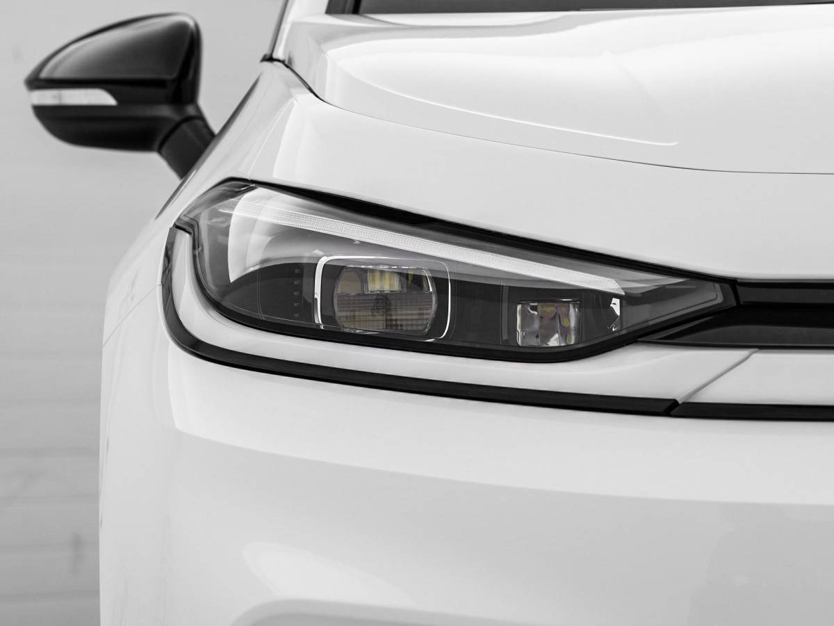 Volkswagen ID.3 Neo Volkswagen ID.3 Neo Style 61 kWh accu 190 PK elektr. aandrijving · Achteruitrijcamera · Draadloze telefoonlader · Zijruiten achter en achterruit getint ·
