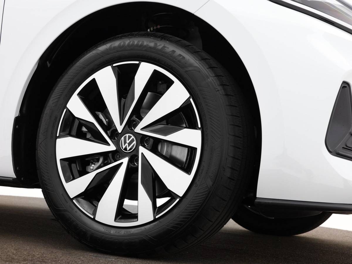 Volkswagen ID.3 Neo Volkswagen ID.3 Neo Style 61 kWh accu 190 PK elektr. aandrijving · Achteruitrijcamera · Draadloze telefoonlader · Zijruiten achter en achterruit getint ·