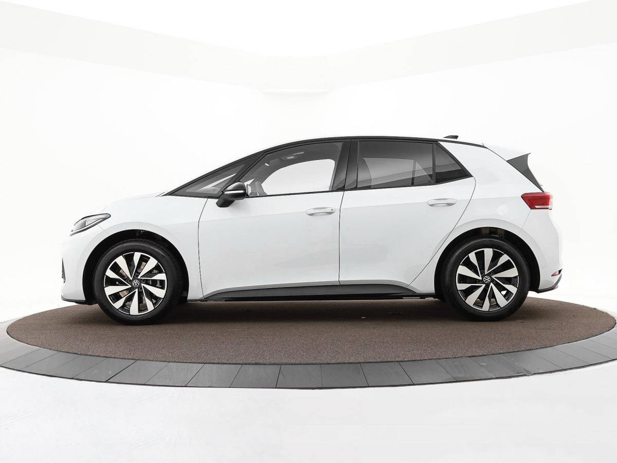 Volkswagen ID.3 Neo Volkswagen ID.3 Neo Style 61 kWh accu 190 PK elektr. aandrijving · Achteruitrijcamera · Draadloze telefoonlader · Zijruiten achter en achterruit getint ·