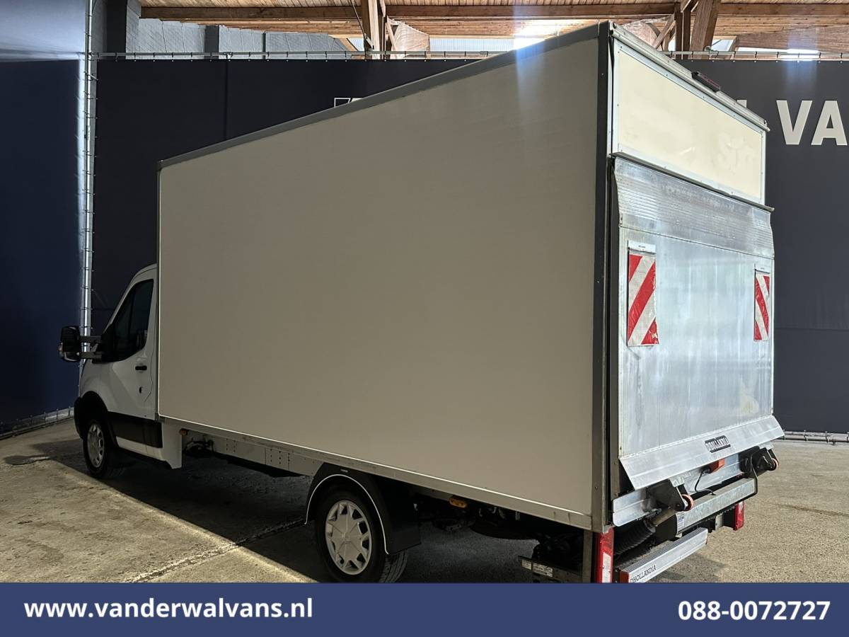 Ford Transit Ford Transit 2.0 TDCI 130pk Bakwagen Laadklep Euro6 Airco | 940kg laadvermogen | Cruisecontrol | Verwarmde Voorruit Bijrijdersbank