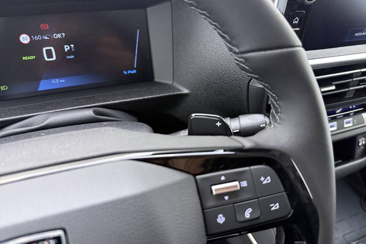 Peugeot e-Expert Peugeot e-Expert EV L3 75 kWh DEMO | STX Sport Pakket | Laadruimte Pakket | Full Led Koplampen | Winter Pakket | Comfort Pakket | Dynamic Navigation