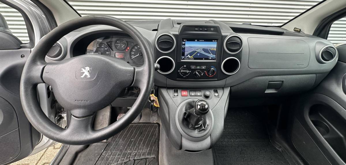 Peugeot Partner Peugeot Partner 122 1.6 BlueHDi 75 L1 Pro MARGE btw vrij