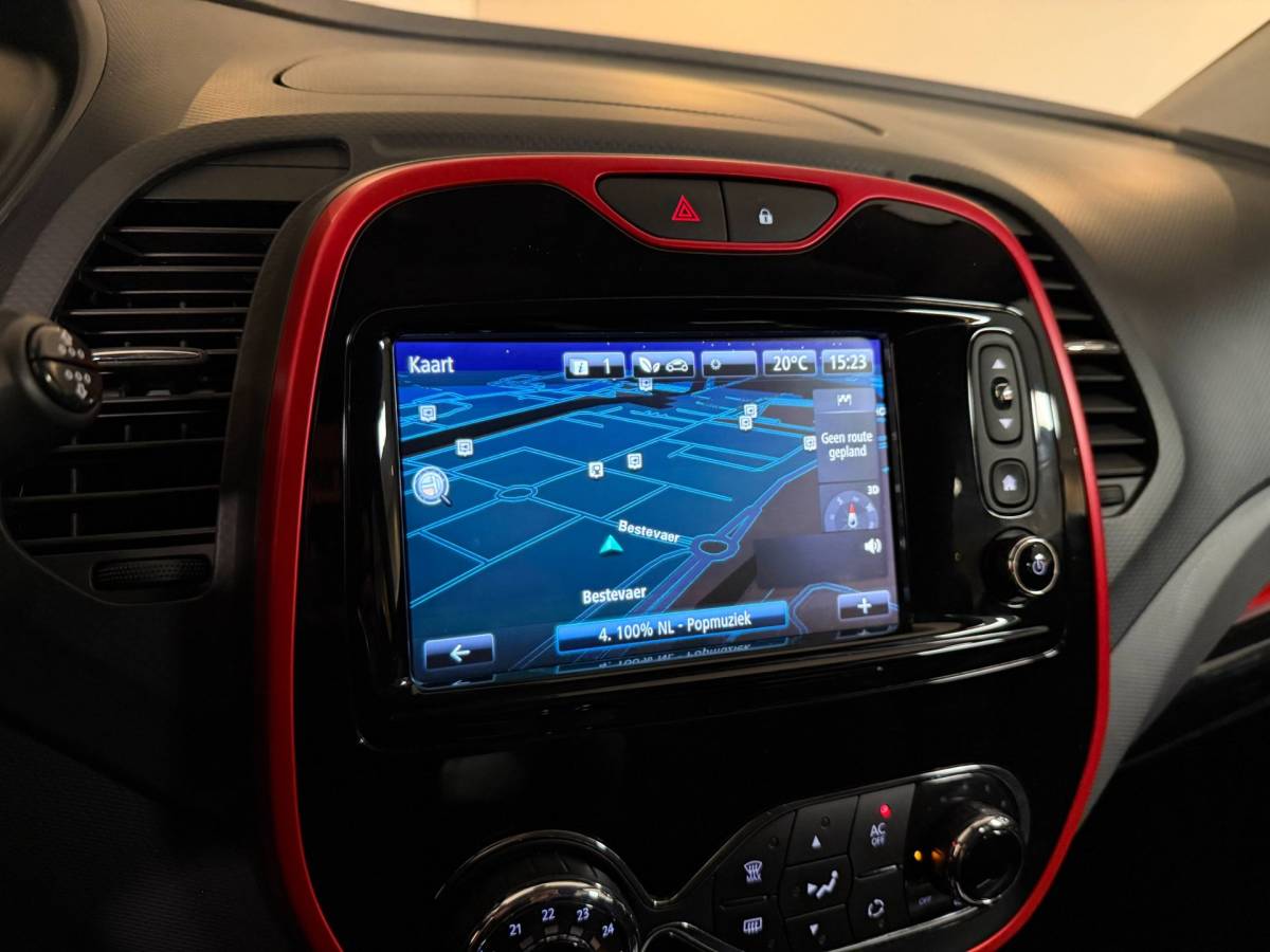 Renault Captur Renault Captur 1.2 TCe Xmod *Automaat* Stoelverw.|Leer|Trekhaak|Camera|Cruise|Navi|All-seasons