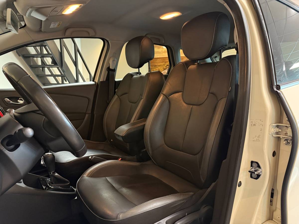 Renault Captur Renault Captur 1.2 TCe Xmod *Automaat* Stoelverw.|Leer|Trekhaak|Camera|Cruise|Navi|All-seasons