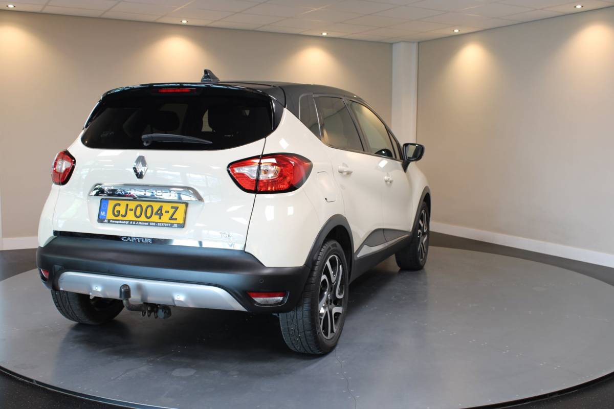 Renault Captur Renault Captur 1.2 TCe Xmod *Automaat* Stoelverw.|Leer|Trekhaak|Camera|Cruise|Navi|All-seasons