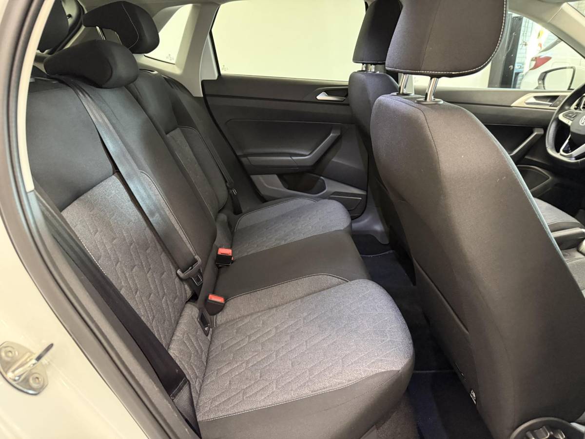 Volkswagen Polo Volkswagen Polo 1.0 TSI Life Business IQ.Light Matrix LED Virtual Cockpit Discover Media PDC VA Stoelverwarming