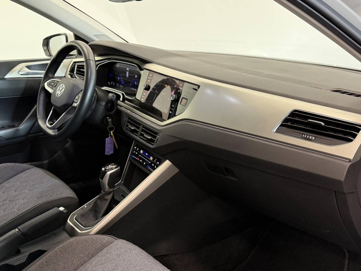 Volkswagen Polo Volkswagen Polo 1.0 TSI Life Business IQ.Light Matrix LED Virtual Cockpit Discover Media PDC VA Stoelverwarming