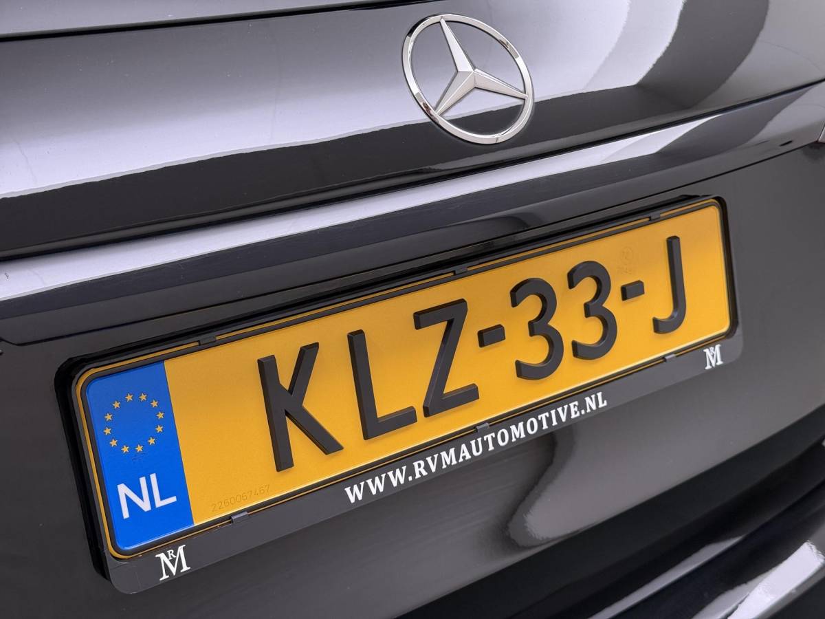 Mercedes-Benz GLC Mercedes-Benz GLC-klasse 300e 4MATIC AMG Line SOH 98% | SUPER COMPLEET| MEMORY STOELEN| BURMESTER 3D AUDIO |DIGITAL LIGHT| 360 CAMERA| ELEKTRISCHE ACHTERKLEP| ADAPTIEVE CRUISE CONTROL| DODE HOEK| CARPLAY| SFEERVERLICHTING