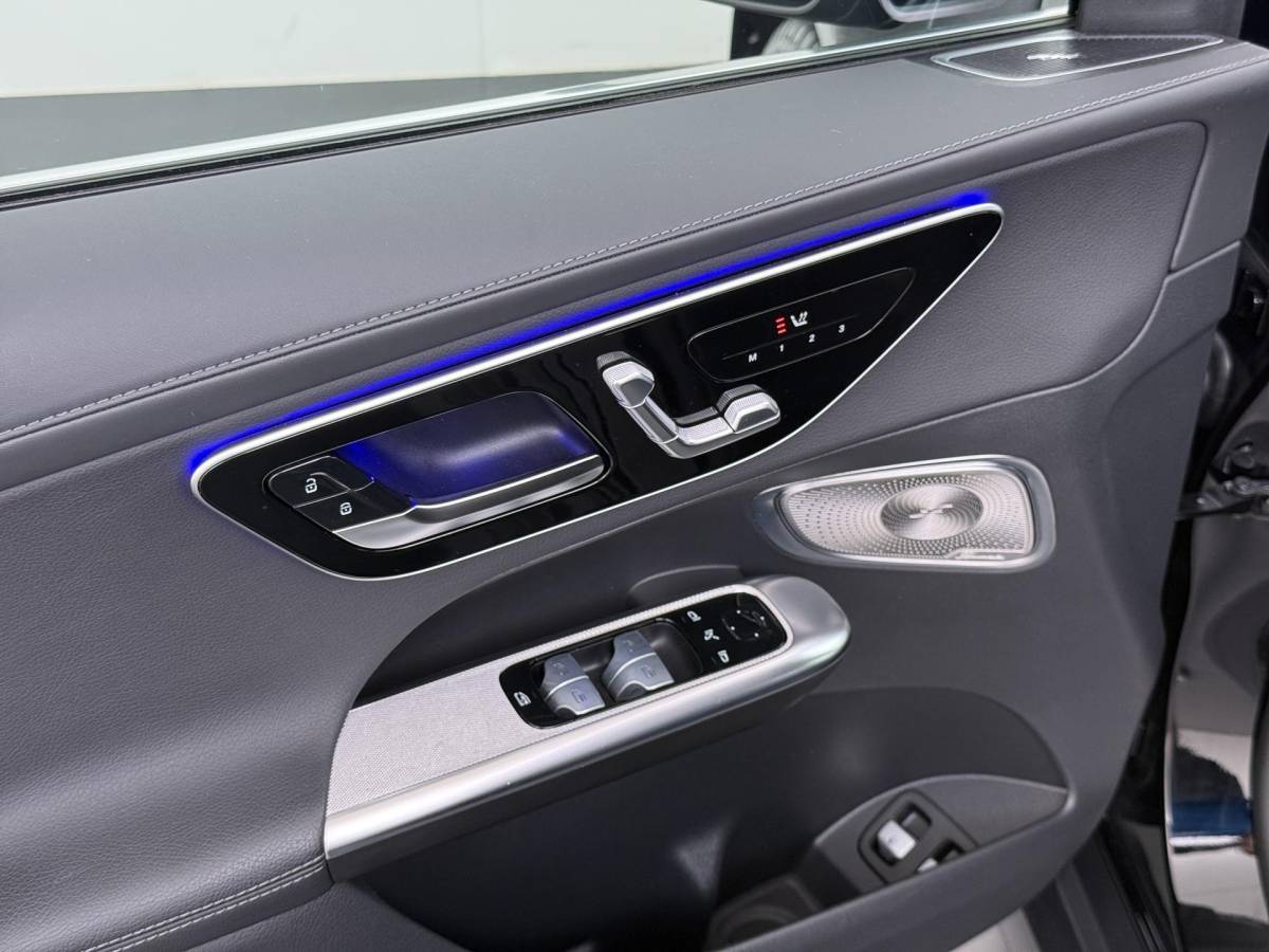 Mercedes-Benz GLC Mercedes-Benz GLC-klasse 300e 4MATIC AMG Line SOH 98% | SUPER COMPLEET| MEMORY STOELEN| BURMESTER 3D AUDIO |DIGITAL LIGHT| 360 CAMERA| ELEKTRISCHE ACHTERKLEP| ADAPTIEVE CRUISE CONTROL| DODE HOEK| CARPLAY| SFEERVERLICHTING