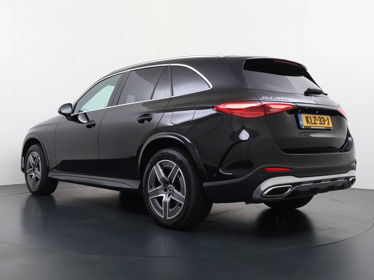 Mercedes-Benz GLC Mercedes-Benz GLC-klasse 300e 4MATIC AMG Line SOH 98% | SUPER COMPLEET| MEMORY STOELEN| BURMESTER 3D AUDIO |DIGITAL LIGHT| 360 CAMERA| ELEKTRISCHE ACHTERKLEP| ADAPTIEVE CRUISE CONTROL| DODE HOEK| CARPLAY| SFEERVERLICHTING