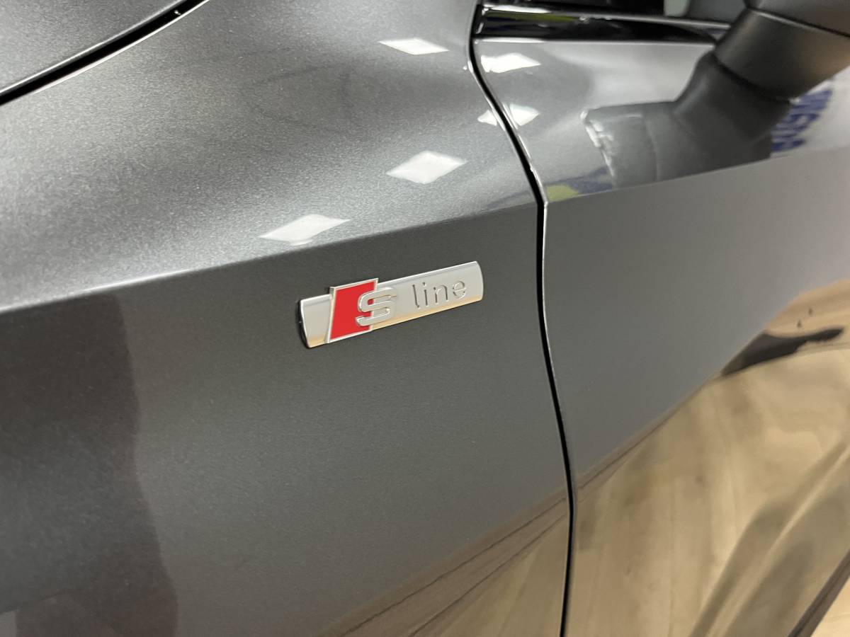 Audi A3 Audi A3 Limousine 35 TFSI S edition Airco ECC | Virtual | Stoelverwarming | Trekhaak | Sfeer | Adaptive Cruise | NAP