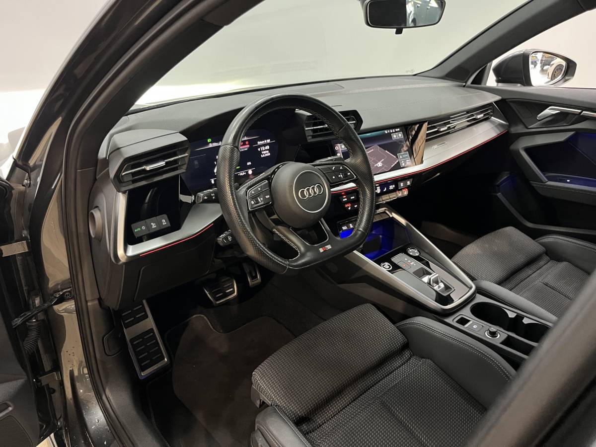 Audi A3 Audi A3 Limousine 35 TFSI S edition Airco ECC | Virtual | Stoelverwarming | Trekhaak | Sfeer | Adaptive Cruise | NAP