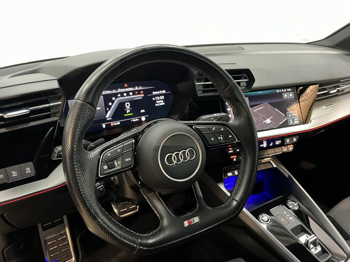Audi A3 Audi A3 Limousine 35 TFSI S edition Airco ECC | Virtual | Stoelverwarming | Trekhaak | Sfeer | Adaptive Cruise | NAP