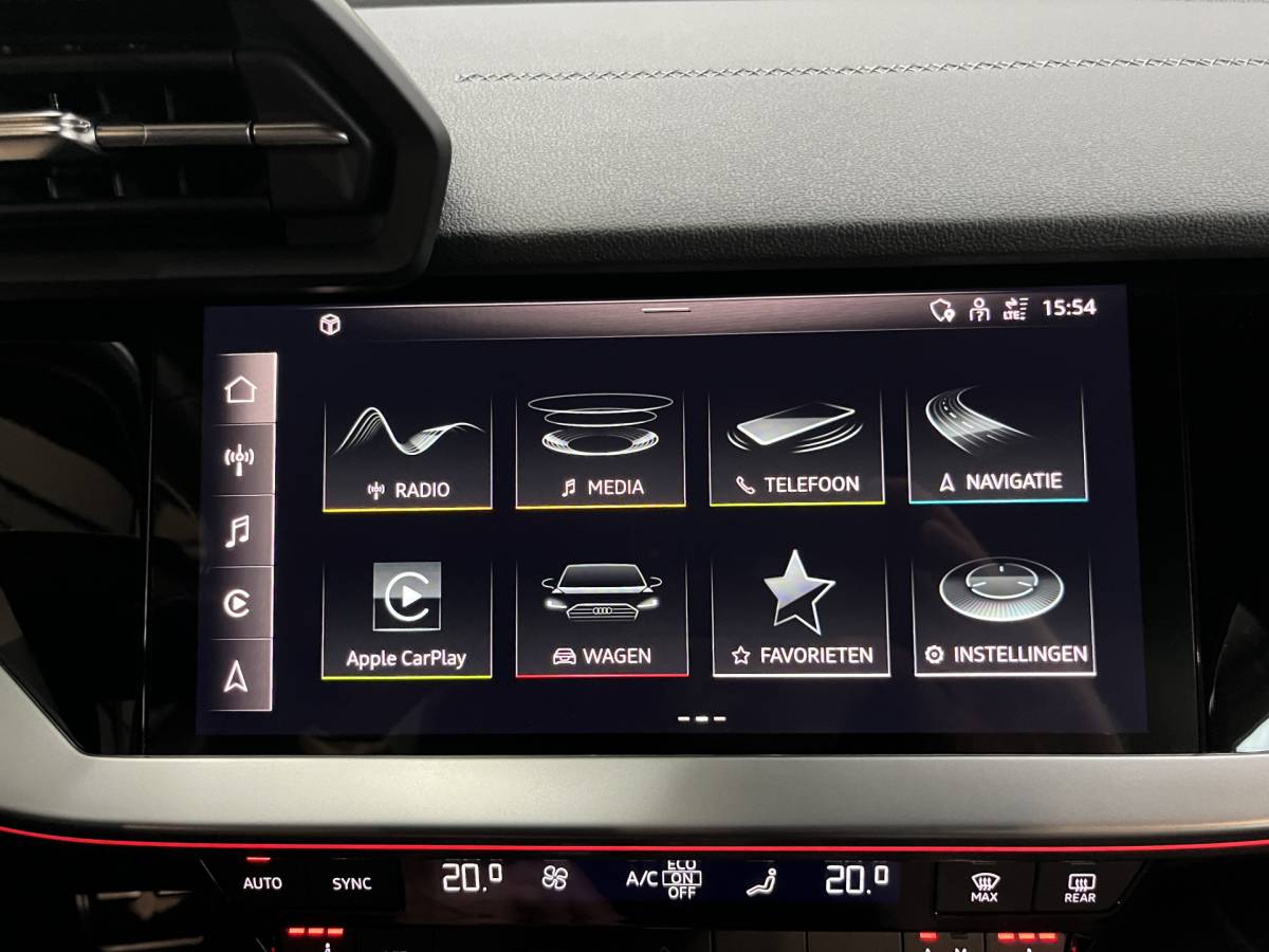 Audi A3 Audi A3 Limousine 35 TFSI S edition Airco ECC | Virtual | Stoelverwarming | Trekhaak | Sfeer | Adaptive Cruise | NAP