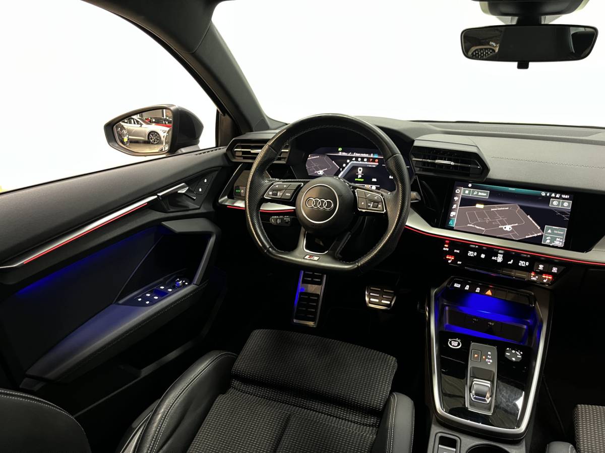Audi A3 Audi A3 Limousine 35 TFSI S edition Airco ECC | Virtual | Stoelverwarming | Trekhaak | Sfeer | Adaptive Cruise | NAP