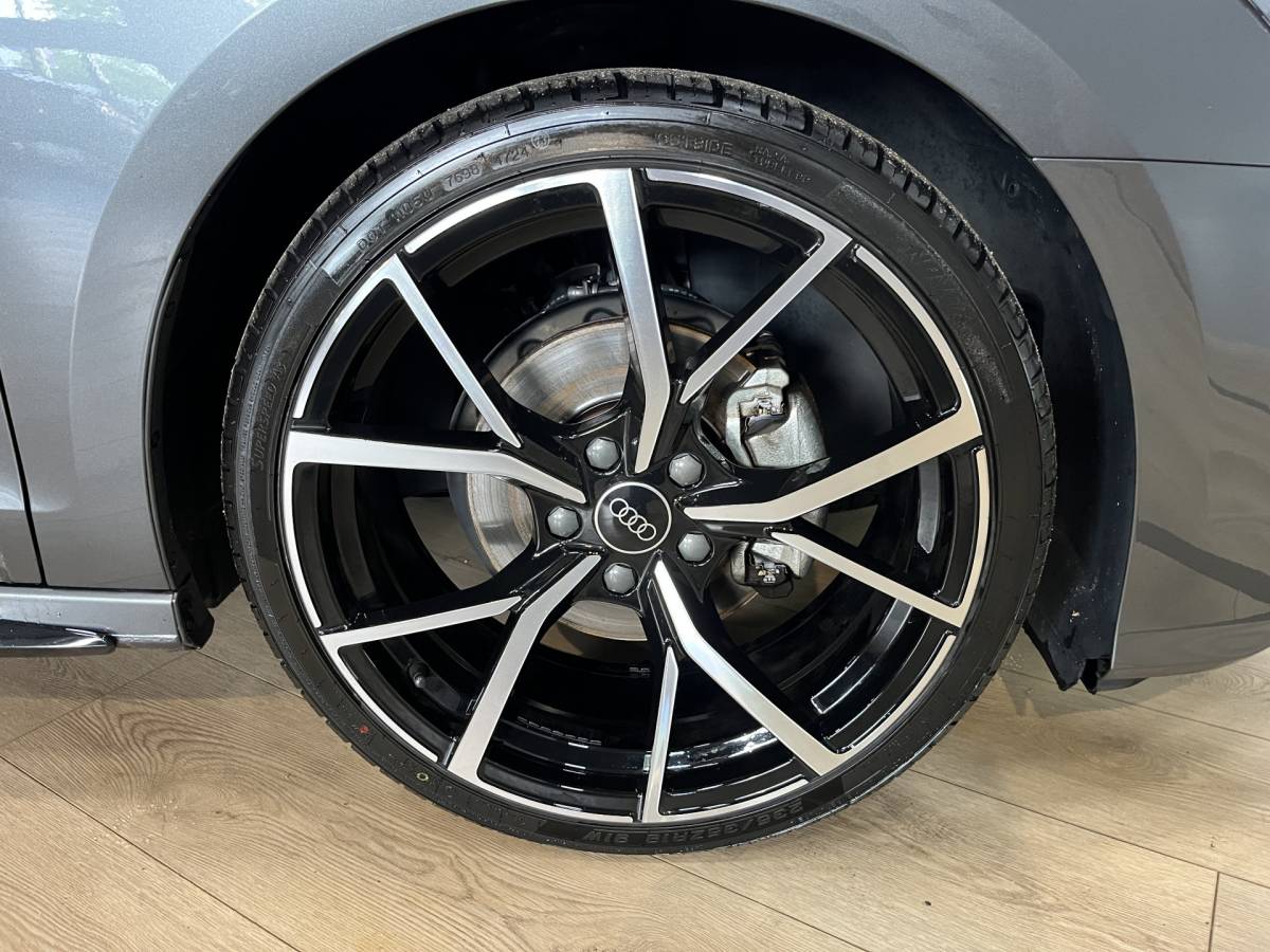 Audi A3 Audi A3 Limousine 35 TFSI S edition Airco ECC | Virtual | Stoelverwarming | Trekhaak | Sfeer | Adaptive Cruise | NAP