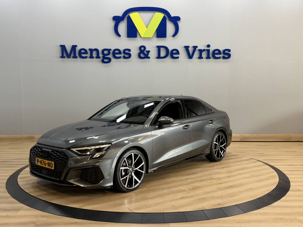 Audi A3 Audi A3 Limousine 35 TFSI S edition Airco ECC | Virtual | Stoelverwarming | Trekhaak | Sfeer | Adaptive Cruise | NAP