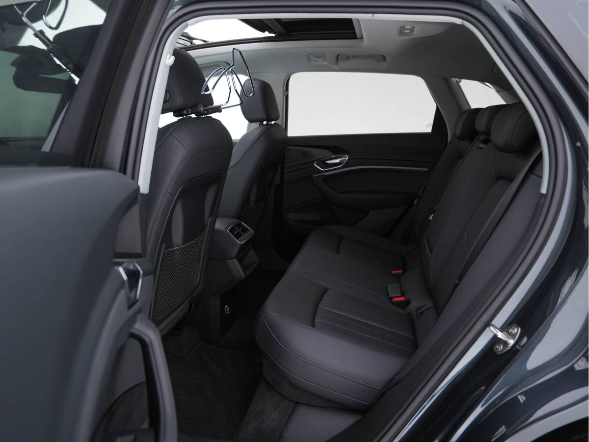 Audi e-tron Audi e-tron 50 Quattro Advanced [ 3-Fase-11kW ] [ SOH-100% ] (INCL-BTW) *HEATPUMP | PANO | LEATHER | DIGI-COCKPIT | FULL-LED | MEMORY-PACK |  KEYLESS | NAVI-FULLMAP | TOWBAR | SHIFTPADDLES | COMFORTSEATS | 20″ALU*