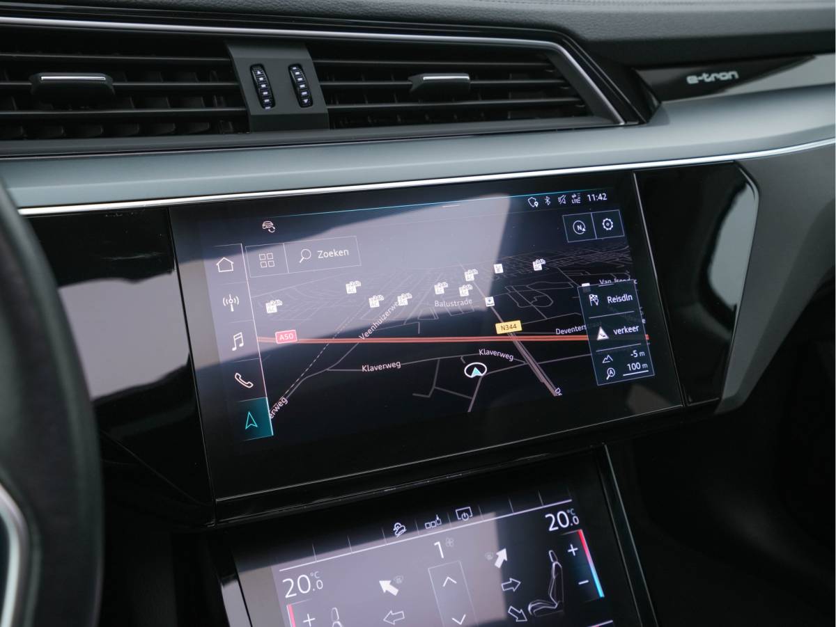 Audi e-tron Audi e-tron 50 Quattro Advanced [ 3-Fase-11kW ] [ SOH-100% ] (INCL-BTW) *HEATPUMP | PANO | LEATHER | DIGI-COCKPIT | FULL-LED | MEMORY-PACK |  KEYLESS | NAVI-FULLMAP | TOWBAR | SHIFTPADDLES | COMFORTSEATS | 20″ALU*