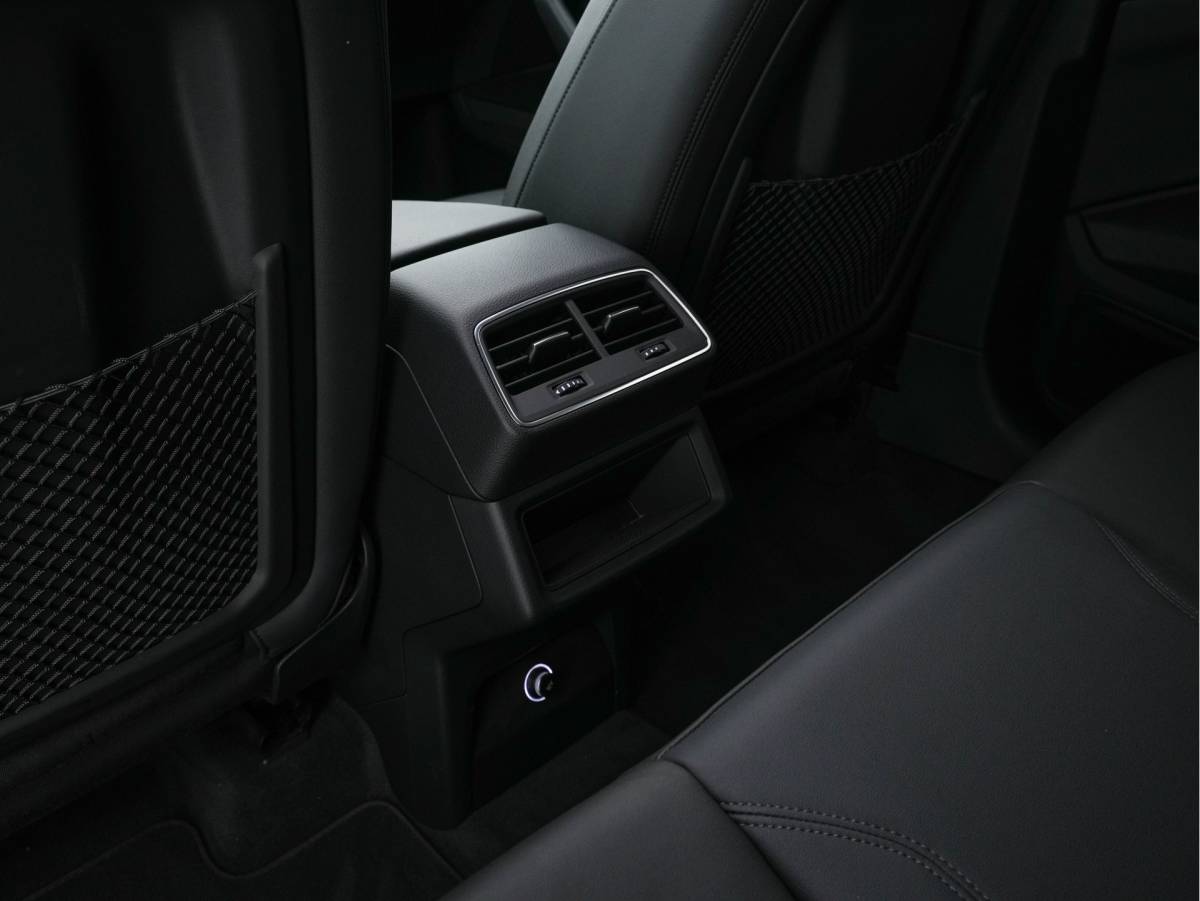 Audi e-tron Audi e-tron 50 Quattro Advanced [ 3-Fase-11kW ] [ SOH-100% ] (INCL-BTW) *HEATPUMP | PANO | LEATHER | DIGI-COCKPIT | FULL-LED | MEMORY-PACK |  KEYLESS | NAVI-FULLMAP | TOWBAR | SHIFTPADDLES | COMFORTSEATS | 20″ALU*