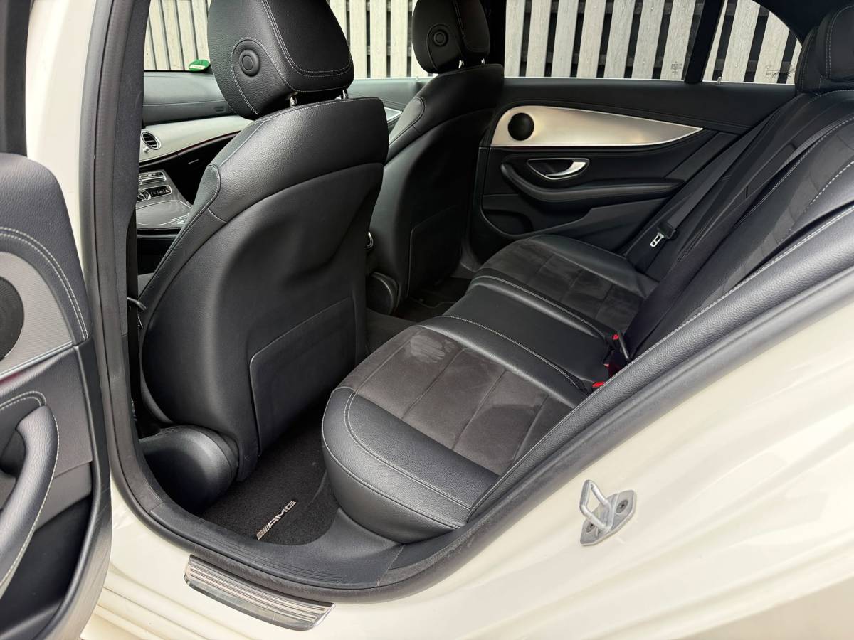 Mercedes-Benz E-Klasse Mercedes-Benz E-klasse 220 d Business Solution AMG pakket