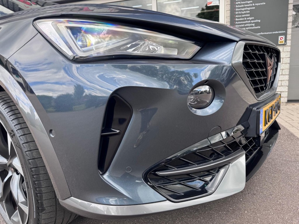 CUPRA Formentor Cupra Formentor 1.4 e-Hybrid VZ 245PK Copper edition VZ stuurwiel Trekhaak Camera Blindspot Carplay etc!