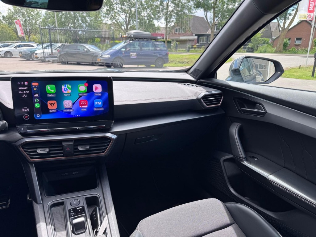 CUPRA Formentor Cupra Formentor 1.4 e-Hybrid VZ 245PK Copper edition VZ stuurwiel Trekhaak Camera Blindspot Carplay etc!