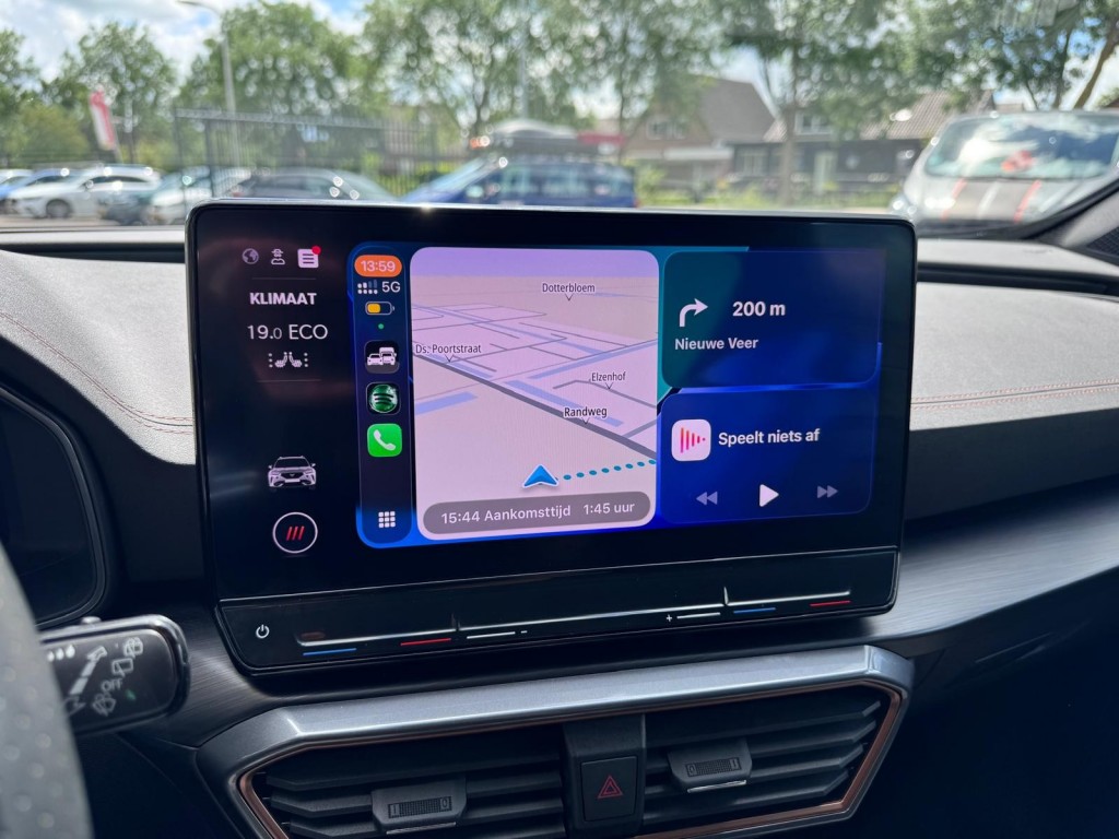 CUPRA Formentor Cupra Formentor 1.4 e-Hybrid VZ 245PK Copper edition VZ stuurwiel Trekhaak Camera Blindspot Carplay etc!