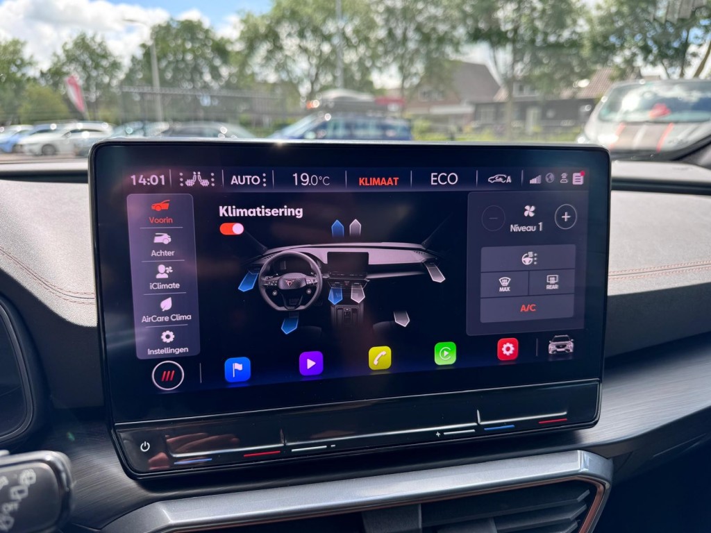 CUPRA Formentor Cupra Formentor 1.4 e-Hybrid VZ 245PK Copper edition VZ stuurwiel Trekhaak Camera Blindspot Carplay etc!