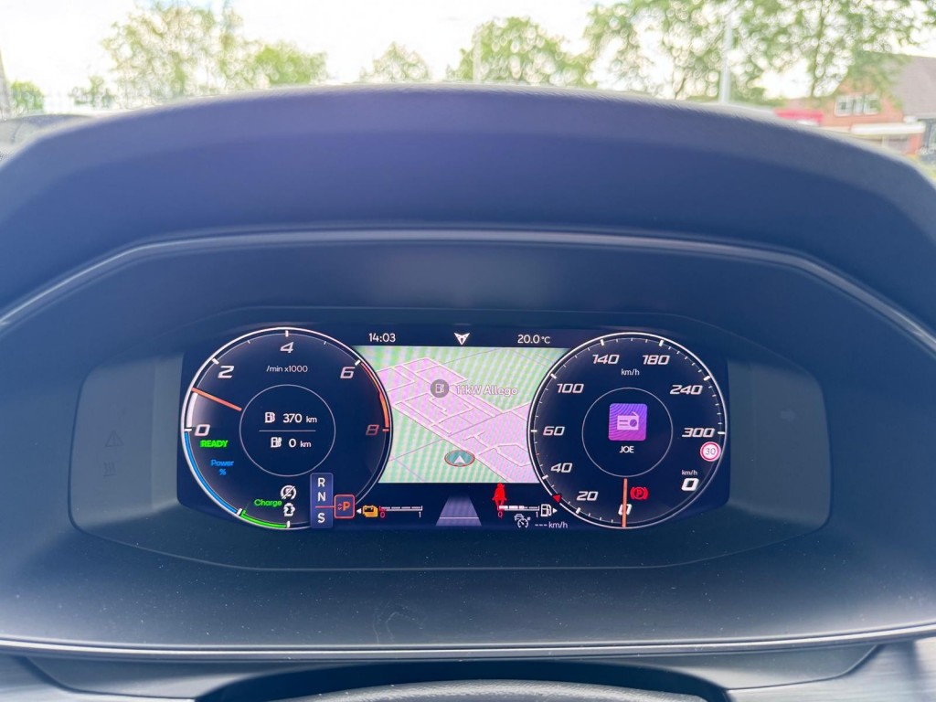 CUPRA Formentor Cupra Formentor 1.4 e-Hybrid VZ 245PK Copper edition VZ stuurwiel Trekhaak Camera Blindspot Carplay etc!