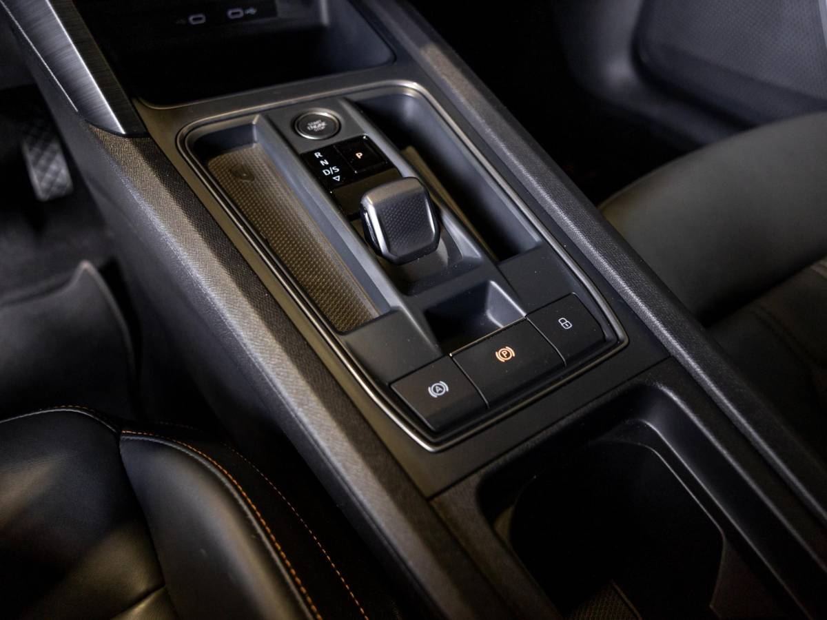 CUPRA Formentor CUPRA Formentor 1.5 TSI 150pk / Trekhaak / Lederen bekleding / Apple carplay / Memory stoelen / Adaptieve cruise control /