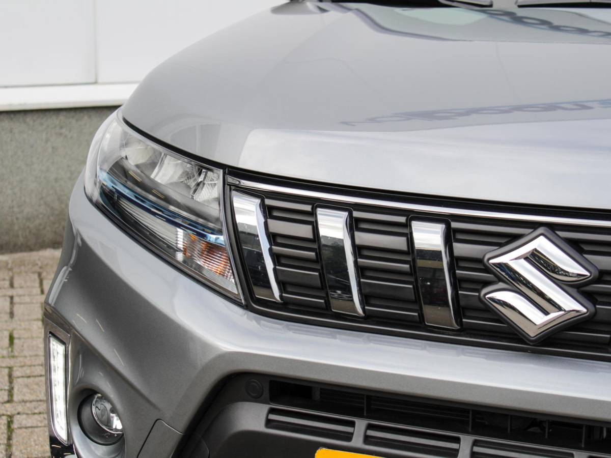 Suzuki Vitara Suzuki Vitara 1.5 Hybrid Style Automaat | Navi | Adap. Cruise | Schuifdak | Camera | Lm-Velgen