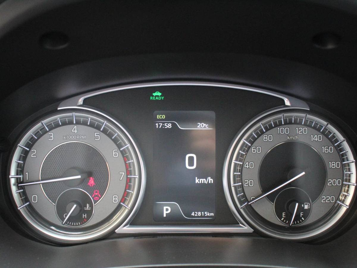 Suzuki Vitara Suzuki Vitara 1.5 Hybrid Style Automaat | Navi | Adap. Cruise | Schuifdak | Camera | Lm-Velgen