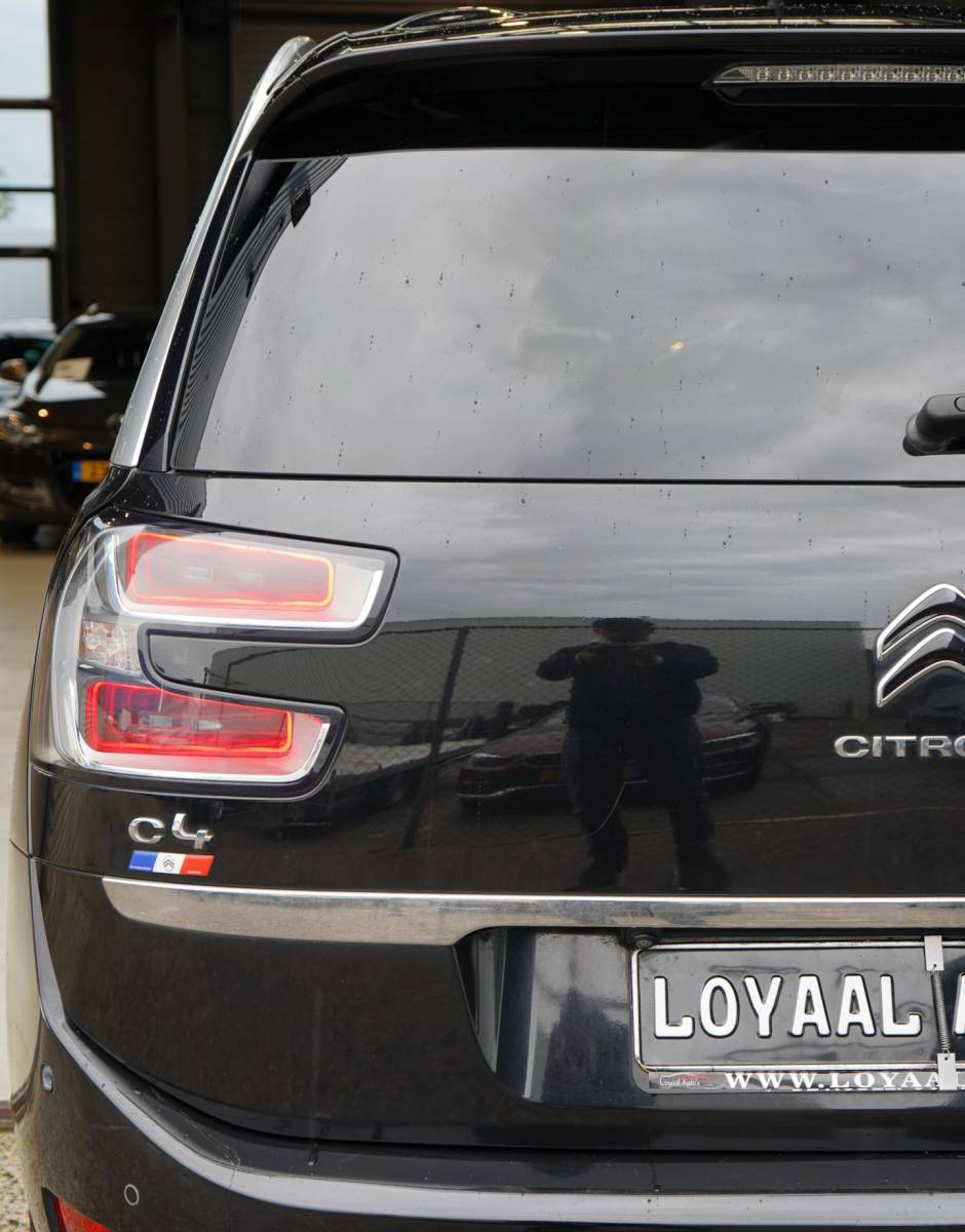 Citroën Grand C4 Picasso Citroen Grand C4 Picasso 1.2 PureTech Shine | 7 PERSOONS | NAVI | AIRCO | ACHTERUITRIJCAMERA | CRUISE | PDC |