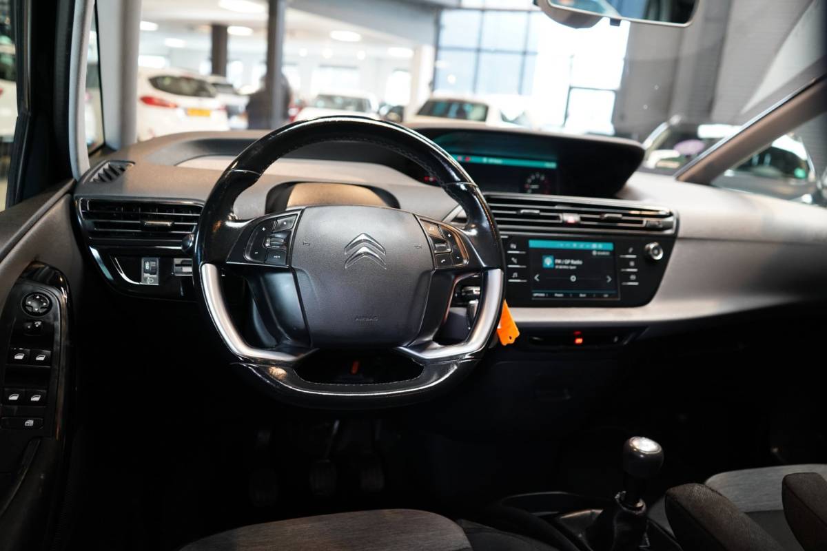 Citroën Grand C4 Picasso Citroen Grand C4 Picasso 1.2 PureTech Shine | 7 PERSOONS | NAVI | AIRCO | ACHTERUITRIJCAMERA | CRUISE | PDC |