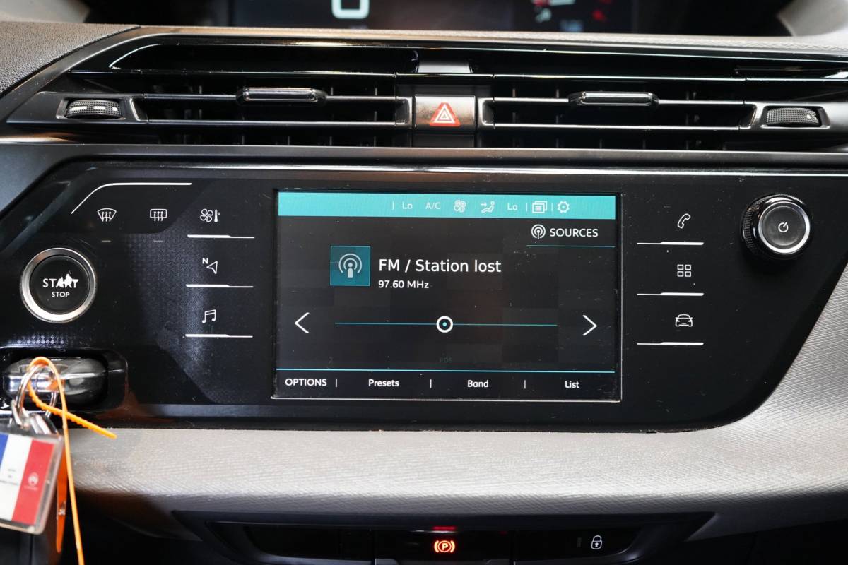 Citroën Grand C4 Picasso Citroen Grand C4 Picasso 1.2 PureTech Shine | 7 PERSOONS | NAVI | AIRCO | ACHTERUITRIJCAMERA | CRUISE | PDC |