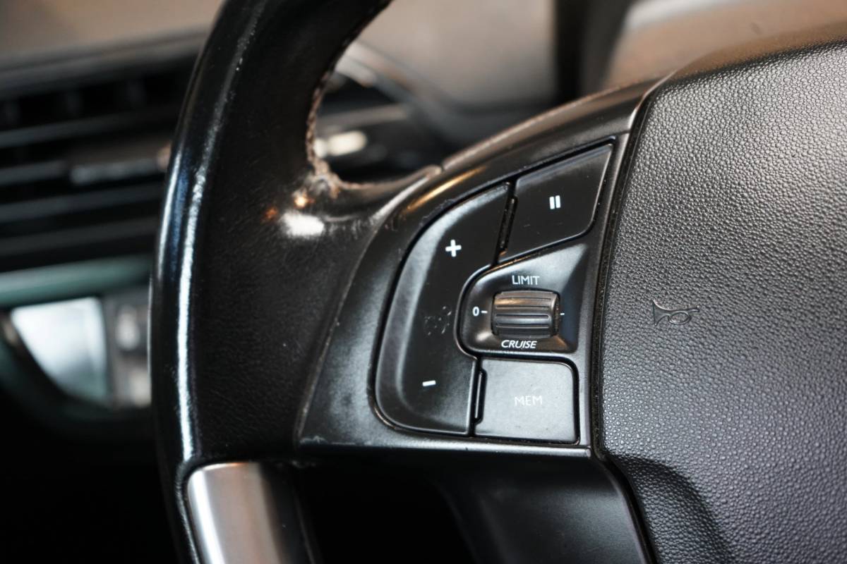 Citroën Grand C4 Picasso Citroen Grand C4 Picasso 1.2 PureTech Shine | 7 PERSOONS | NAVI | AIRCO | ACHTERUITRIJCAMERA | CRUISE | PDC |