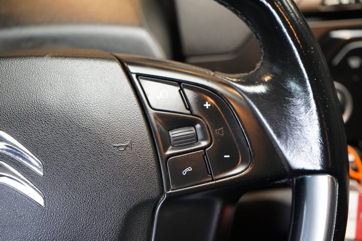 Citroën Grand C4 Picasso Citroen Grand C4 Picasso 1.2 PureTech Shine | 7 PERSOONS | NAVI | AIRCO | ACHTERUITRIJCAMERA | CRUISE | PDC |