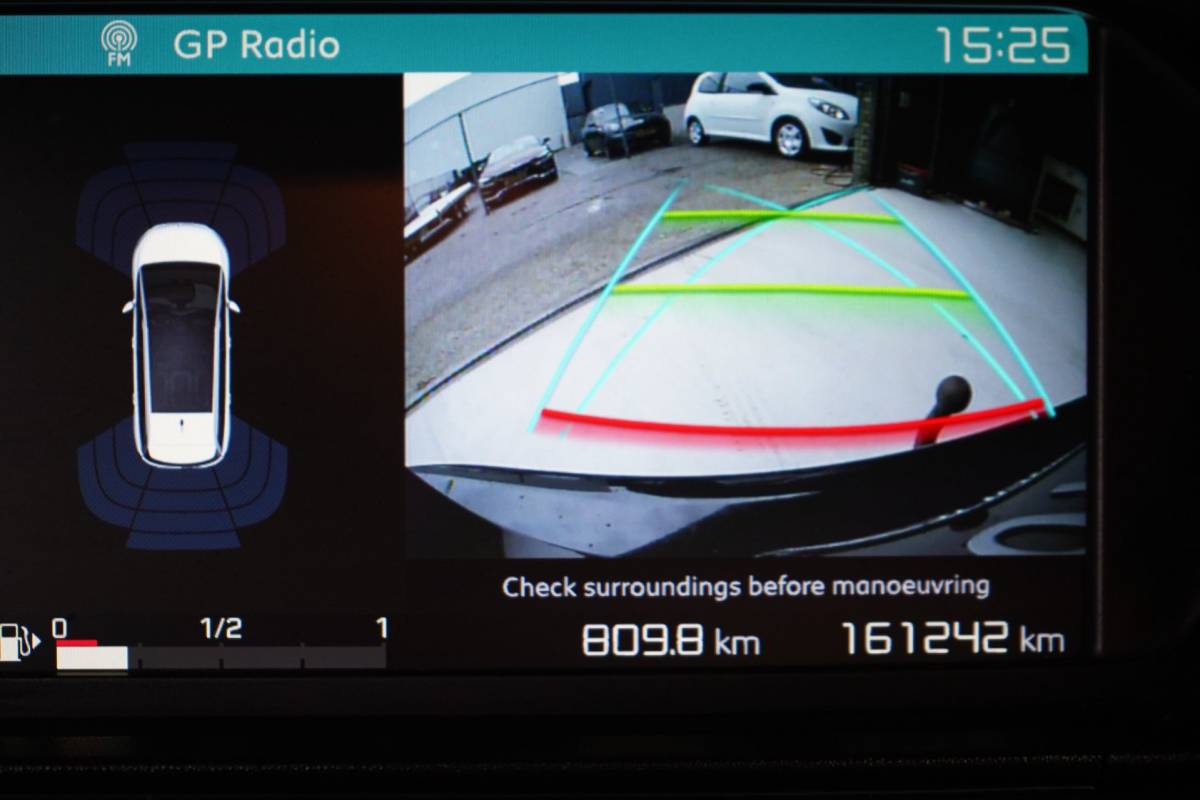 Citroën Grand C4 Picasso Citroen Grand C4 Picasso 1.2 PureTech Shine | 7 PERSOONS | NAVI | AIRCO | ACHTERUITRIJCAMERA | CRUISE | PDC |