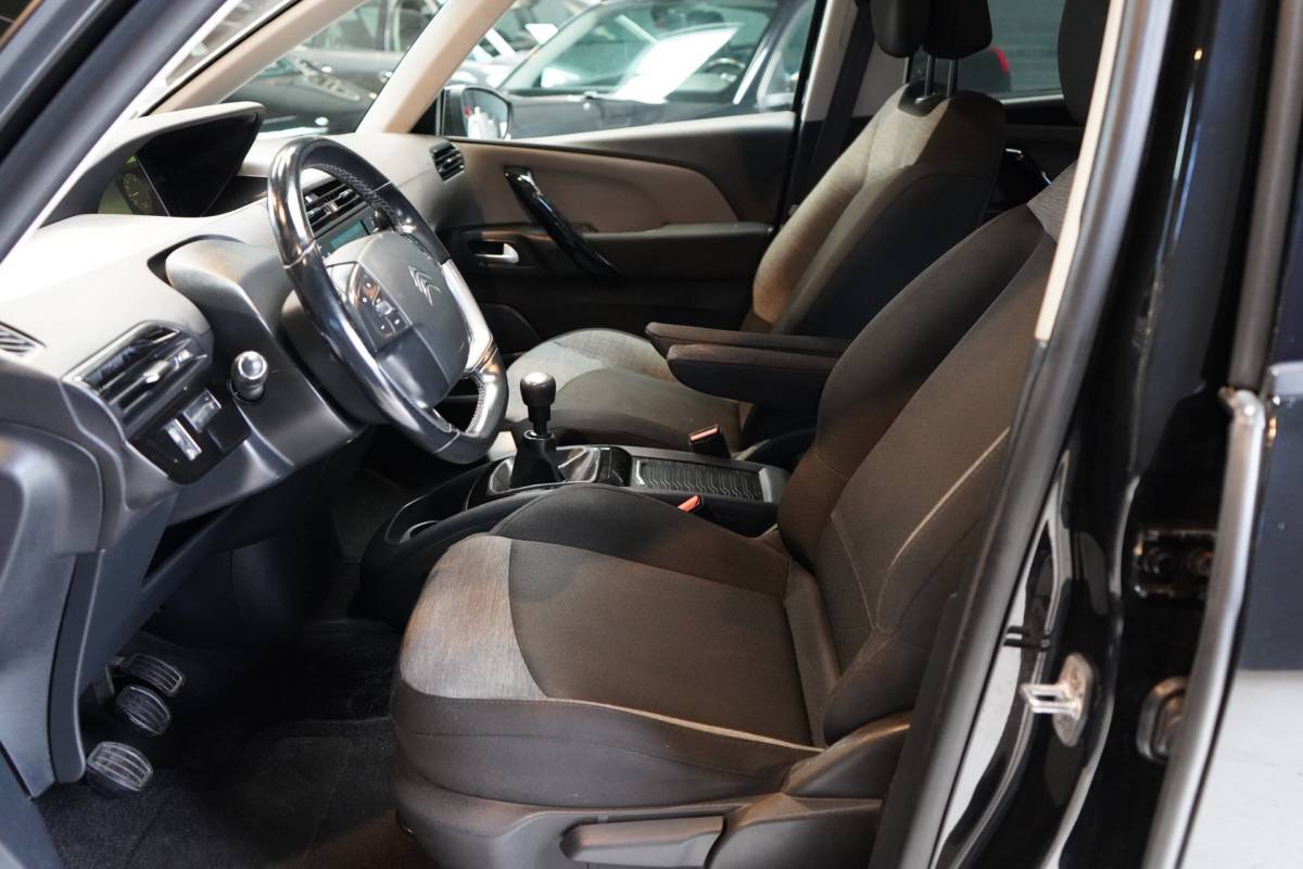 Citroën Grand C4 Picasso Citroen Grand C4 Picasso 1.2 PureTech Shine | 7 PERSOONS | NAVI | AIRCO | ACHTERUITRIJCAMERA | CRUISE | PDC |