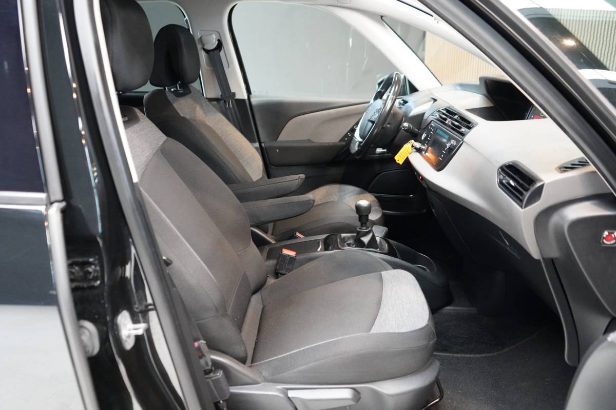 Citroën Grand C4 Picasso Citroen Grand C4 Picasso 1.2 PureTech Shine | 7 PERSOONS | NAVI | AIRCO | ACHTERUITRIJCAMERA | CRUISE | PDC |