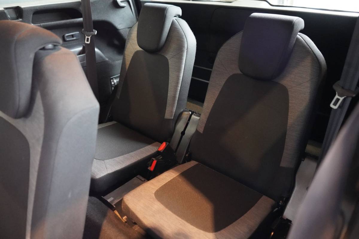 Citroën Grand C4 Picasso Citroen Grand C4 Picasso 1.2 PureTech Shine | 7 PERSOONS | NAVI | AIRCO | ACHTERUITRIJCAMERA | CRUISE | PDC |