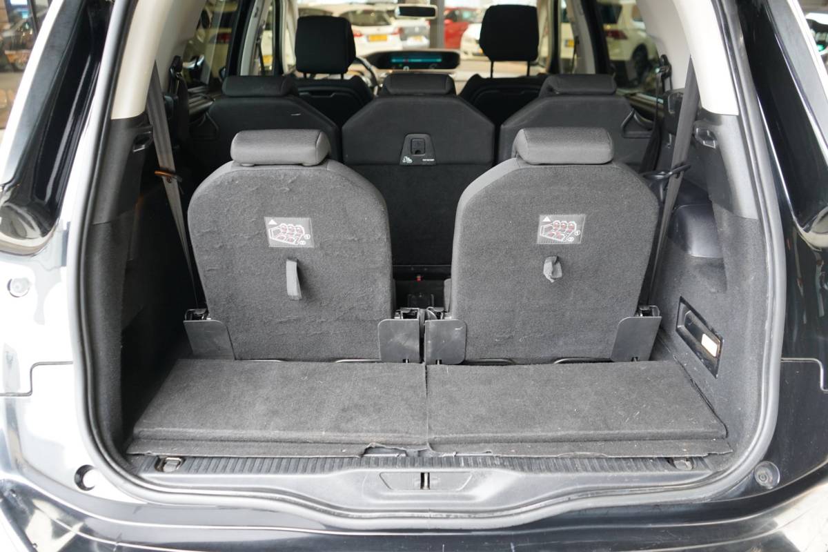 Citroën Grand C4 Picasso Citroen Grand C4 Picasso 1.2 PureTech Shine | 7 PERSOONS | NAVI | AIRCO | ACHTERUITRIJCAMERA | CRUISE | PDC |