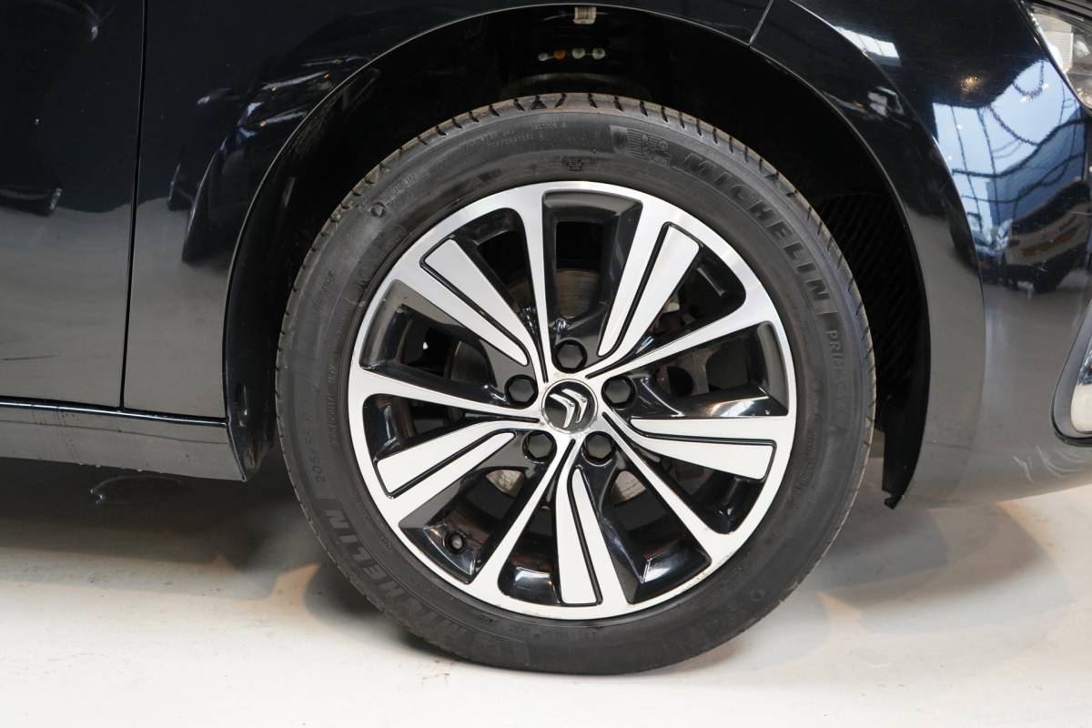 Citroën Grand C4 Picasso Citroen Grand C4 Picasso 1.2 PureTech Shine | 7 PERSOONS | NAVI | AIRCO | ACHTERUITRIJCAMERA | CRUISE | PDC |