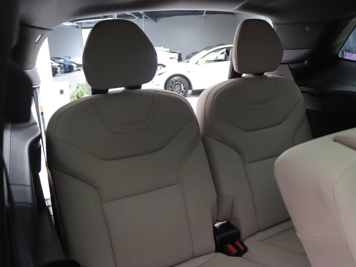 Volvo EX90 Volvo Ex90 Twin Motor Performance 517pk 7P Ultra [ LUCHTVERING+TREKHAAK+LEDER+PANODAK+B&W AUDIO+SOFTCLOSE+ACC ]