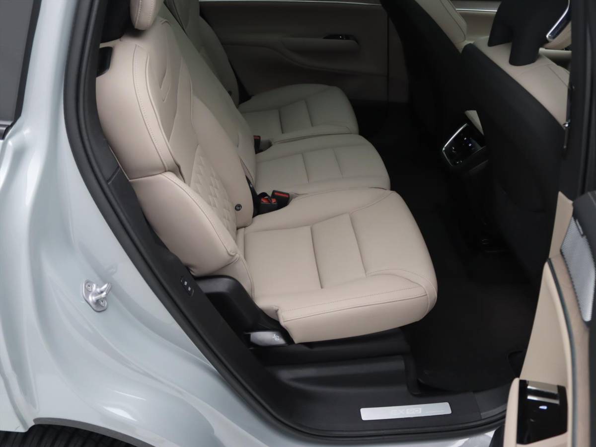 Volvo EX90 Volvo Ex90 Twin Motor Performance 517pk 7P Ultra [ LUCHTVERING+TREKHAAK+LEDER+PANODAK+B&W AUDIO+SOFTCLOSE+ACC ]