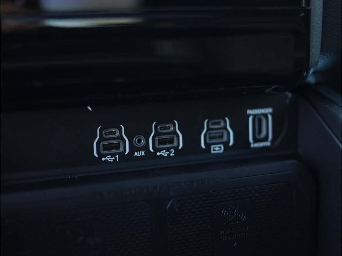 Dodge Ram 1500 Dodge Ram 1500 2025 3.0L HURRICANE LARAMIE Night | BPM VRIJ | Panoramadak